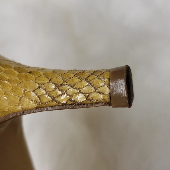 Bandolino MYLAH Faux Snakeskin Heels 6 - Picture 7 of 12